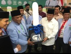 BKPRMI Anugerahi Menhan Prabowo Tokoh Peduli Santri TK TPA Al Quran
