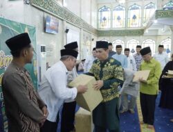 Taklim Ramadhan Terakhir, Wako-Wawako Bagikan Bantuan ke Panti Asuhan