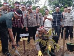 Polres Lubuklinggau Tanam 2600 Pohon Secara Serentak Diseluruh Jajaran Polsek