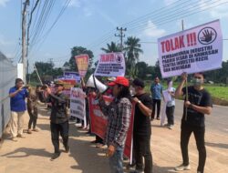 Langgar Aturan, KAPL Segel Kantor Dan Gudang PT Sariguna Prima Tirta