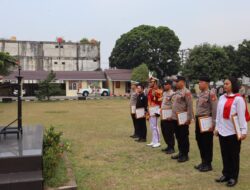 Kapolres Lubuklinggau Beri Penghargaan Kepada Personel Polres Yang Berikan Kontribusi Positif Untuk Polri