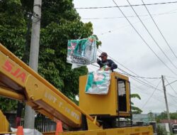 Penertiban APK Peserta Pemilu 2024 Oleh Bawaslu Lubuklinggau Berjalan Aman Dan Lancar