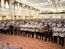 Peduli Pendidikan dan Kesejahteraan Guru, Pj Bupati Banyuasin Hani Syopiar Rustam Diganjar Penghargaan