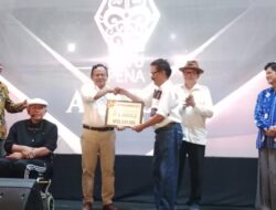 Putu Wijaya dan Komaruddin Hidayat Terima Anugerah Satupena Award