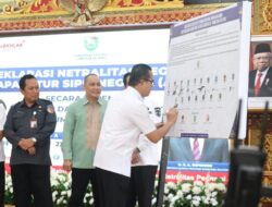 Secara Serentak, Pj Bupati Hani Syopiar Rustam Tandatanagani Deklarasi Netralitas ASN Pada Pemilu 2024