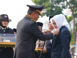 Bupati Mura Hj Ratna Machmud Menerima Penghargaan dan Pin Emas Dari Kapolri di HUT Bhayangkara Ke 78