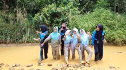 Memprihatinkan, Jalan Desa Sadu Kecamatan BTS Ulu Kabupaten Musi Rawas Rusak Parah Dan Berlumpur